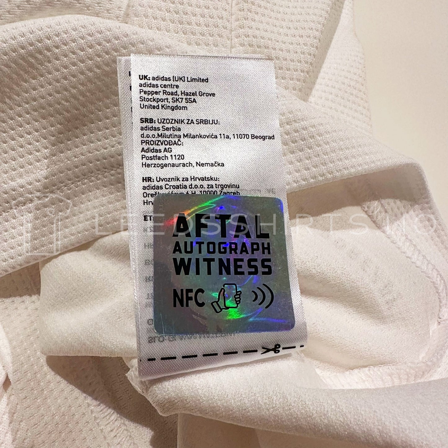 2021/22 Hjemmedrakt (signert) S Gelhardt #30