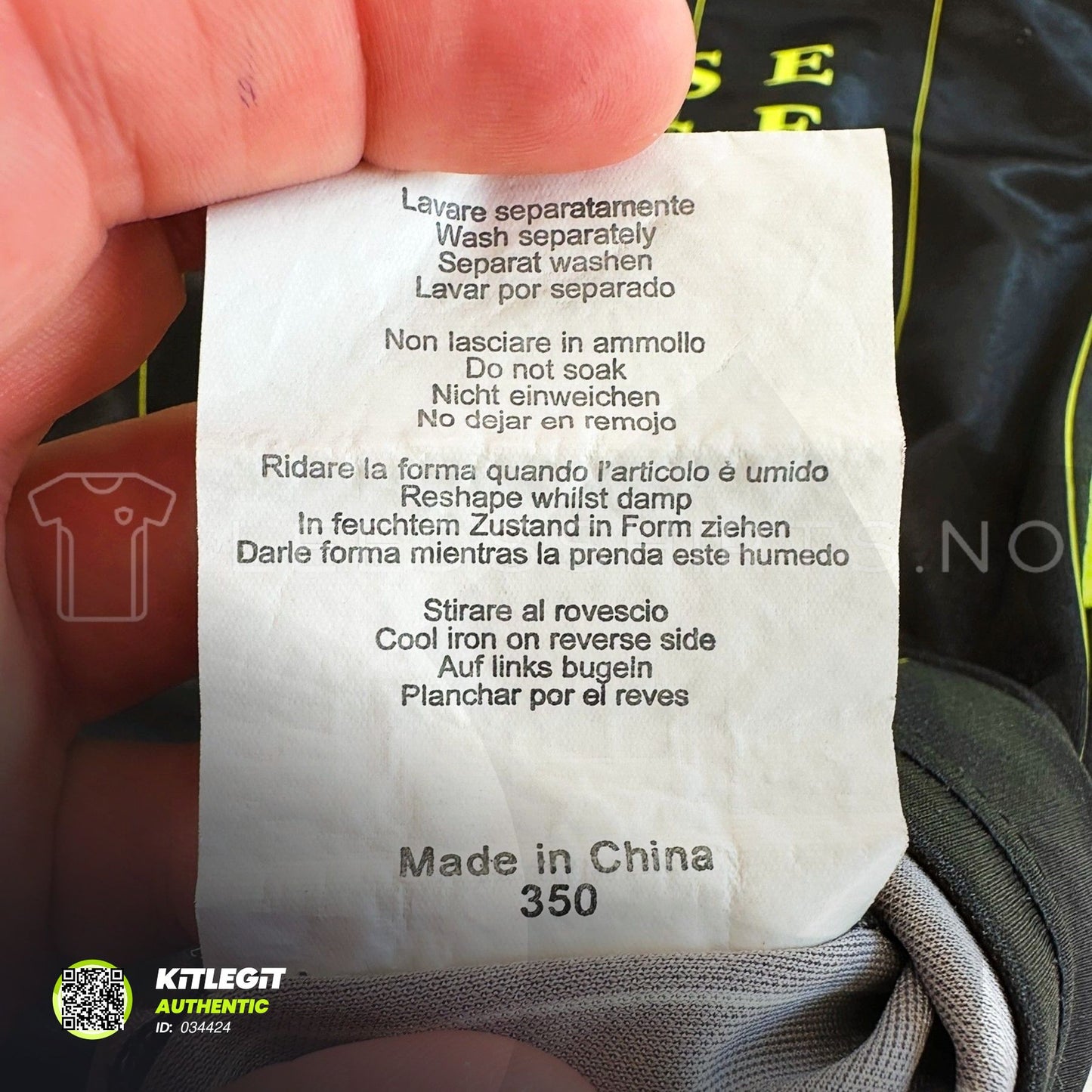 2011/12 Bortedrakt XL Snodgrass #23