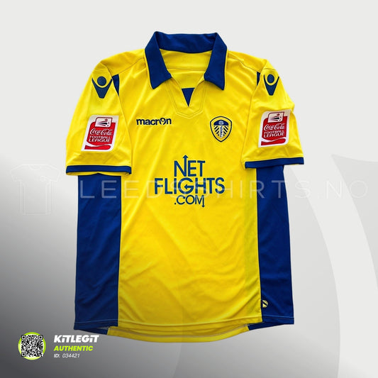 2009/10 Bortedrakt L Howson #14